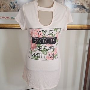 Love J. Choker pink printed top. Size XL